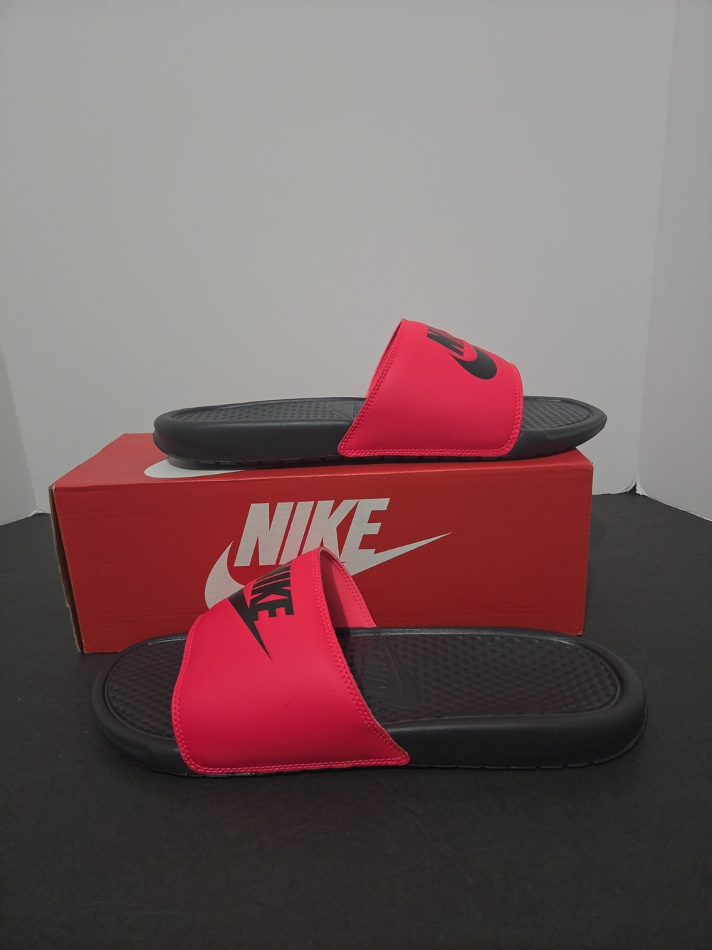 Nike Benassi JDI Just Do It Slides Sandals Slippers Red Black 343880-605 NIB